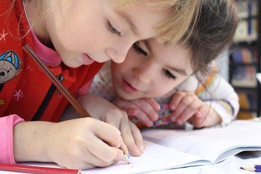 La psychothérapie des enfants: la médiation par le dessin